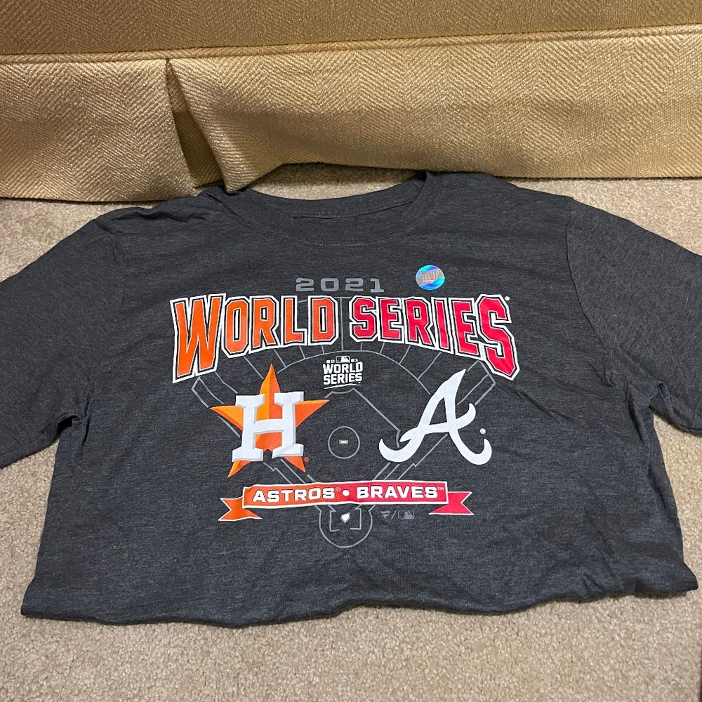 World Series Houston Astros and Atlanta Braves 2021 T-shirt Size Medium